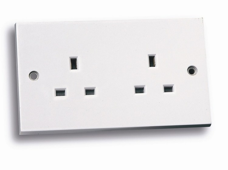 Standard white 2 gang unswitched socket