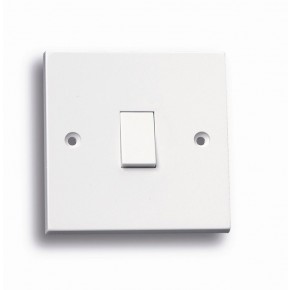 Standard white 1 gang 2 way switch